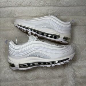 Nike Air Max 97 White Metallic Silver Shoes 921522-104 GS Size 5.5Y / Womens 7